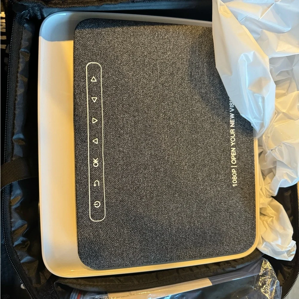 Projector - Picture 4 of 4